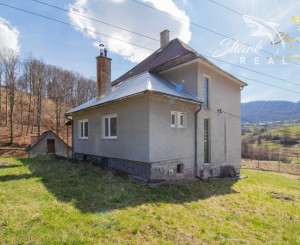 REZERVOVANÉ - Rodinný dom s rozľahlým slnečným pozemkom