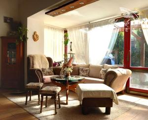 REZERVOVANÉ! Výnimočný rodinný dom v krásnej prírode Štiavnických vrchov