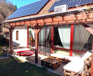 REZERVOVANÉ! Výnimočný rodinný dom v krásnej prírode Štiavnických vrchov