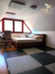 REZERVOVANÉ! Výnimočný rodinný dom v krásnej prírode Štiavnických vrchov