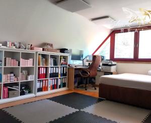 REZERVOVANÉ! Výnimočný rodinný dom v krásnej prírode Štiavnických vrchov