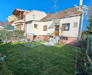 REZERVOVANÉ I Rodinný dom s veľkým potenciálom v centre Piešťan