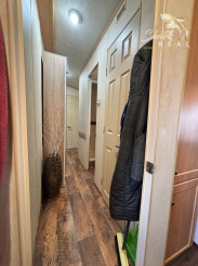 Záhrada s mobilným domčekom