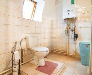 Priestranný rodinný dom v Hornej Strede s veľkým pozemkom