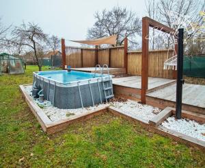 Priestranný rodinný dom v Hornej Strede s veľkým pozemkom