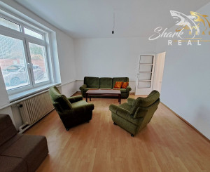 Rodinný dom s pozemkom vhodným na podnikanie