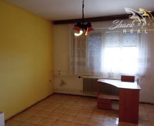 6-izbový rodinný dom v Kovarciach na bývanie i podnikanie