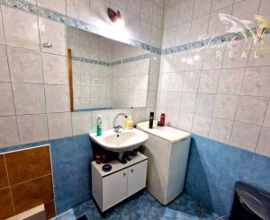 PEKNÝ 2,5 IZBOVÝ BYT -  VÝBORNÁ LOKALITA