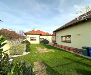 Krásny rodinný dom v centre Malaciek