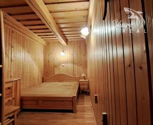 JEDINEČNÁ PONUKA! Rekreačná celoročne obývateľná chata/dom na predaj