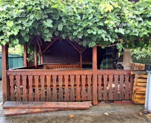 JEDINEČNÁ PONUKA! Rekreačná celoročne obývateľná chata/dom na predaj