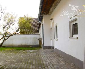 Nová cena! Zaujímavý rodinný dom v nádhernej prírode