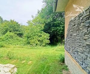 Jedinečná chata v lese, vhodná na investíciu