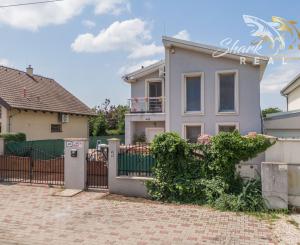 BEZKONKURENČNÁ CENA!  Slnečný 5-izbový rodinný dom na Slnečnej ulici