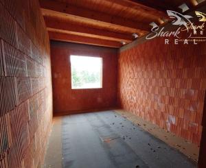 Na predaj 4 izbová novostavba v Malom Lapáši