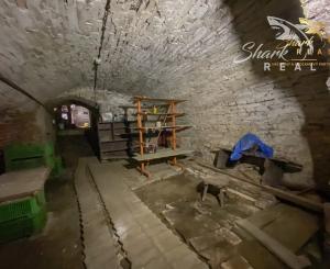 Znížená cena - Jedinečná príležitosť - Historický vinársky dom v samotnom srdci Pezinka