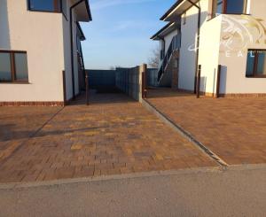 Na predaj 3 izbové byty v Golf Resort - Lužianky