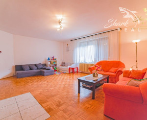 Poschodový dom v tichej lokalite Piešťan