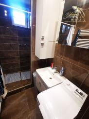 Znížená cena. Zrekonštruovaný rodinný dom vo Veľkých Kostoľanoch