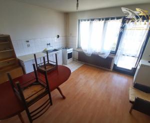 Priestranný 3-podlažný rodinný dom, pozemok 3544 m2