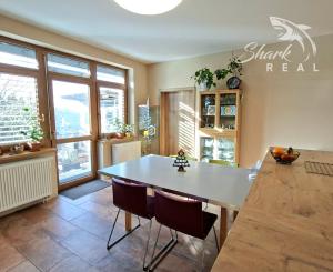 TOP PONUKA! Veľkometrážny rodinný dom na predaj