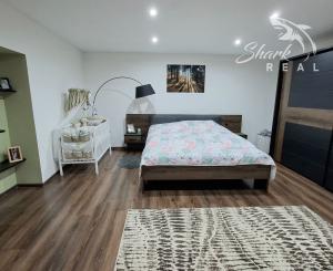 Rodinný dom na predaj s rozsiahlym pozemkom