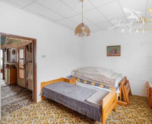  3-izbový rodinný dom v Ružinove - pôvodný stav, veľký potenciál, DOHODA možná