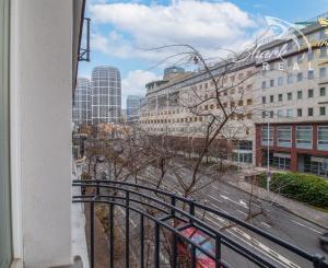 5-izbový byt 135m2 v historickom dome pri Eurovei - DOHODA možná