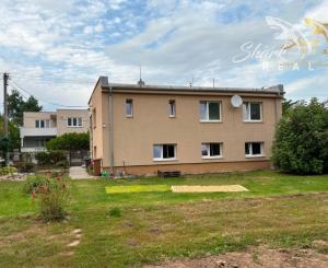 DOM SO ZÁHRADOU | TOPOĽOVÁ ULICA, SEREĎ