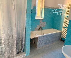 DOM SO ZÁHRADOU | TOPOĽOVÁ ULICA, SEREĎ