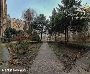 Exkluzívny mezonet na skok od Downtownu - tiché bývanie, ako aj predpripravená investícia