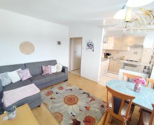 NOVÁ CENA! Útulný 3 izbový byt v srdci pohoria Tribeč