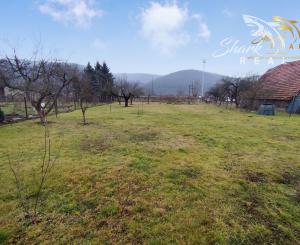 Rodinný dom s veľkorysým investičným pozemkom na predaj