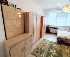 Rodinný dom s veľkorysým investičným pozemkom na predaj