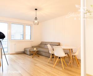 Moderný 2-izbový byt v Steinovom dvore – centrum na dosah