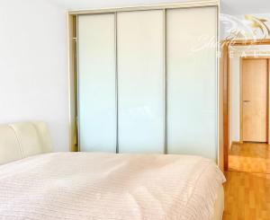 TRI VEŽE - KRASNY SVIEŽI 2i. BYT S PANORAMATICKÝM VÝHĽADOM A VEĽKOU LOGGIOU