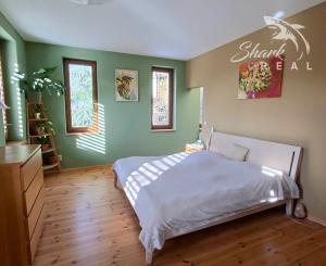 Veľkometrážny/dvojgeneračný rodinný dom na predaj