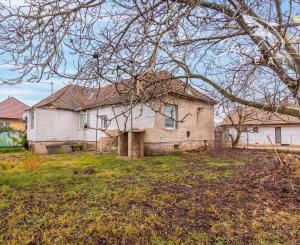 ZNÍŽENÁ CENA! Rodinný dom na predaj