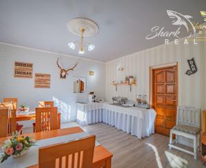 Na prenájom očarujúci penzión Dahlia s vynikajúcimi recenziami, reštauráciou, welness a ihriskom