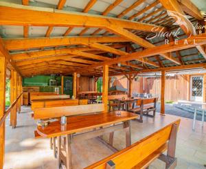 Na prenájom očarujúci penzión Dahlia s vynikajúcimi recenziami, reštauráciou, welness a ihriskom