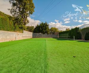 Na prenájom očarujúci penzión Dahlia s vynikajúcimi recenziami, reštauráciou, welness a ihriskom