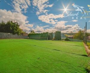 Na prenájom očarujúci penzión Dahlia s vynikajúcimi recenziami, reštauráciou, welness a ihriskom