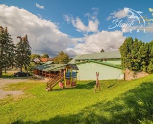 Na prenájom očarujúci penzión Dahlia s vynikajúcimi recenziami, reštauráciou, welness a ihriskom