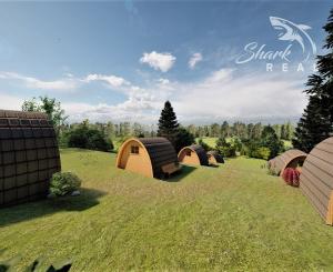 Na prenájom očarujúci penzión Dahlia s vynikajúcimi recenziami, reštauráciou, welness a ihriskom