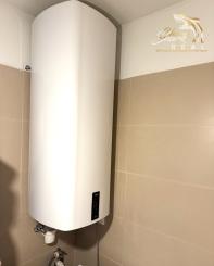 NOVOSTAVBA 3i byt s 2 Parkovacími miestami hneď pred bytom, KOMPLET Zariadený