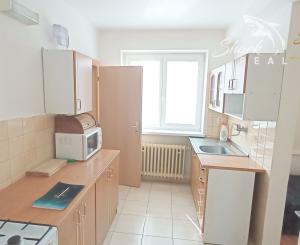 Priestranný rodinný dom s veľkou záhradou v TOP lokalite!