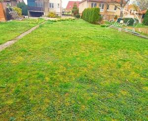 Priestranný rodinný dom s veľkou záhradou v TOP lokalite!