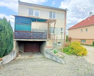 Priestranný rodinný dom s veľkou záhradou v TOP lokalite!