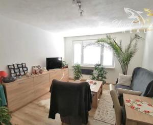 PEKNÝ 2 IZBOVÝ BYT - PO REKONŠTRUKCIÍ