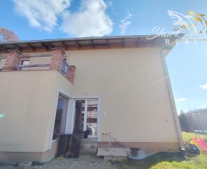 Byt v novostavbe so záhradou neďaleko tajchu a centra mesta